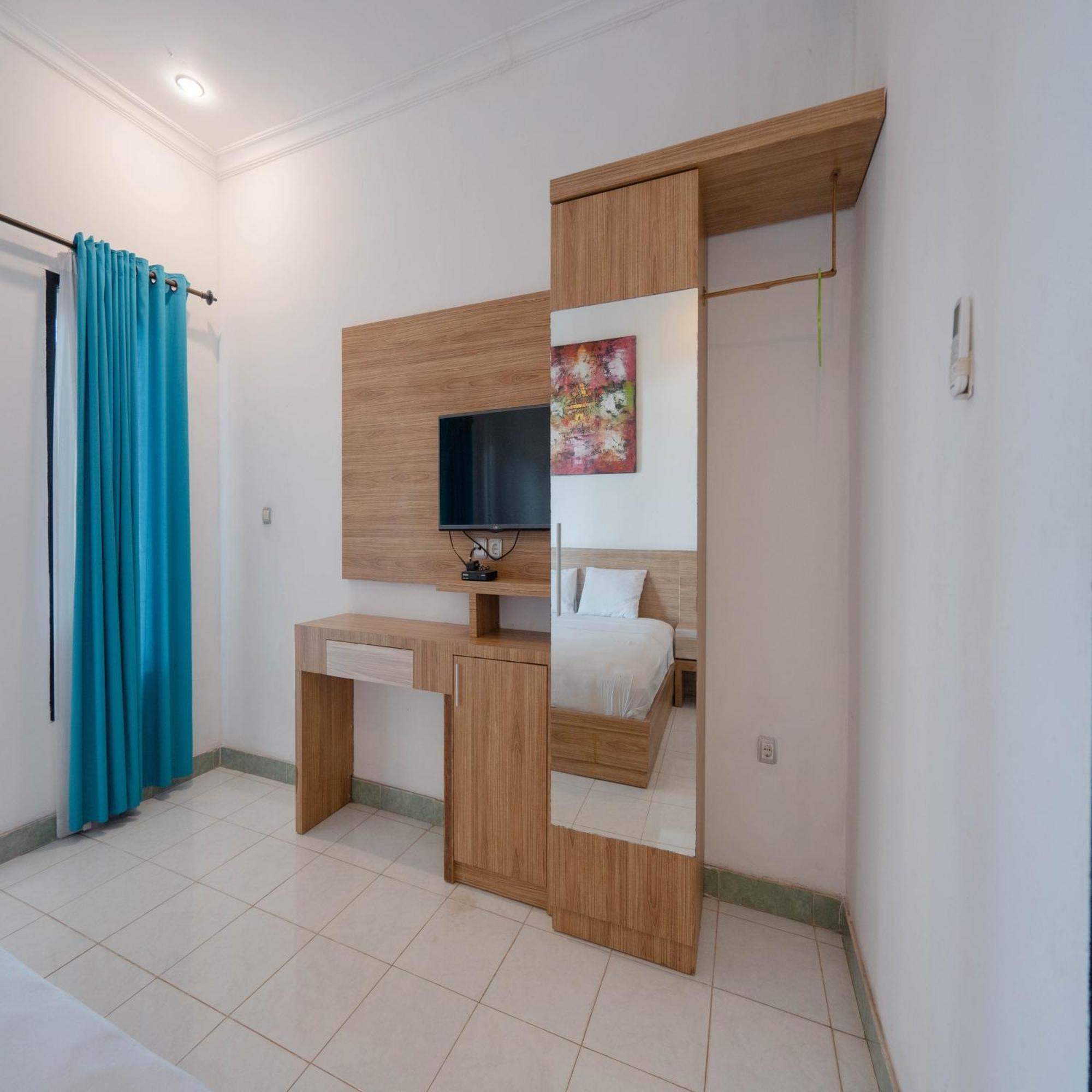Gili White Bamboo Resort Gili Trawangan Exterior photo