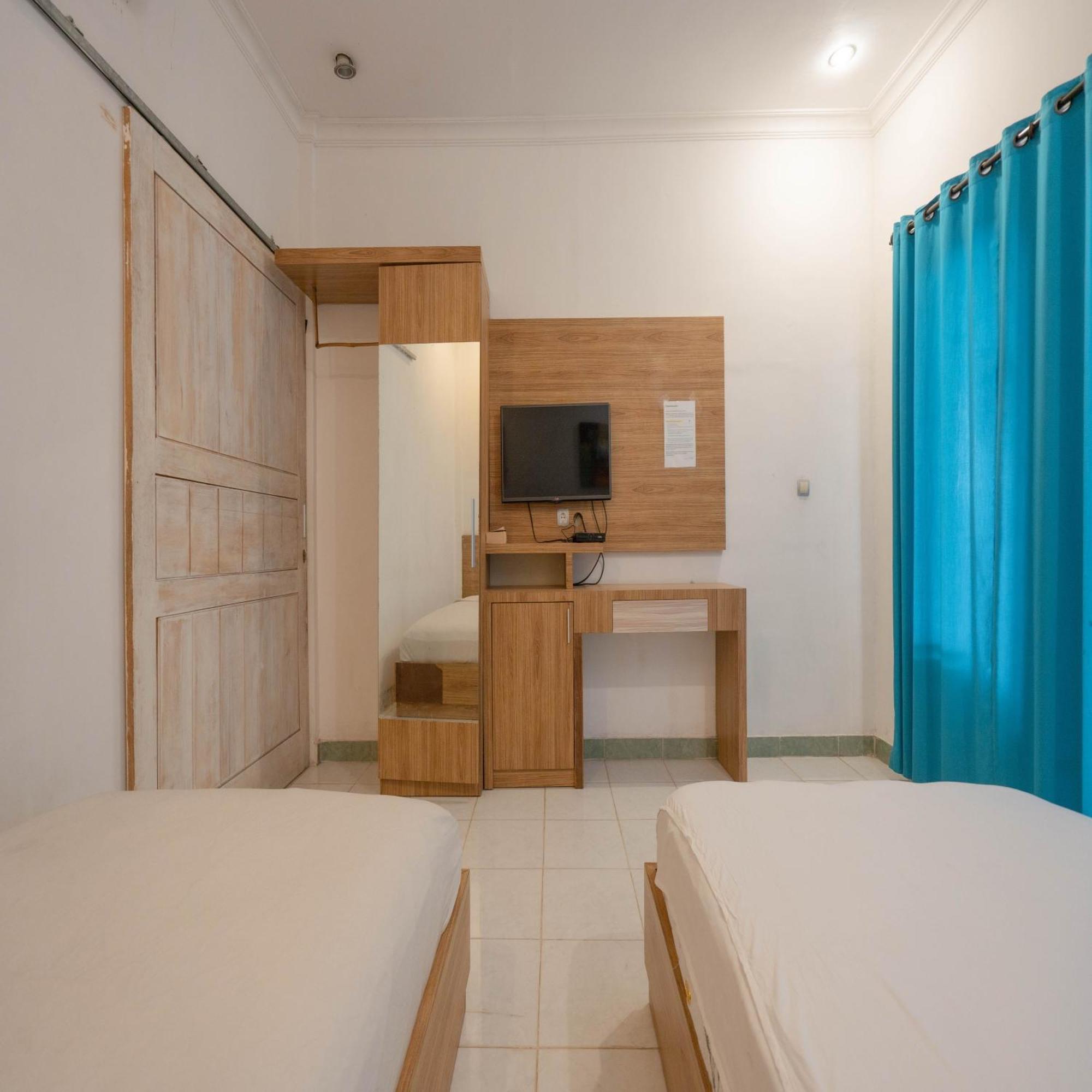 Gili White Bamboo Resort Gili Trawangan Exterior photo