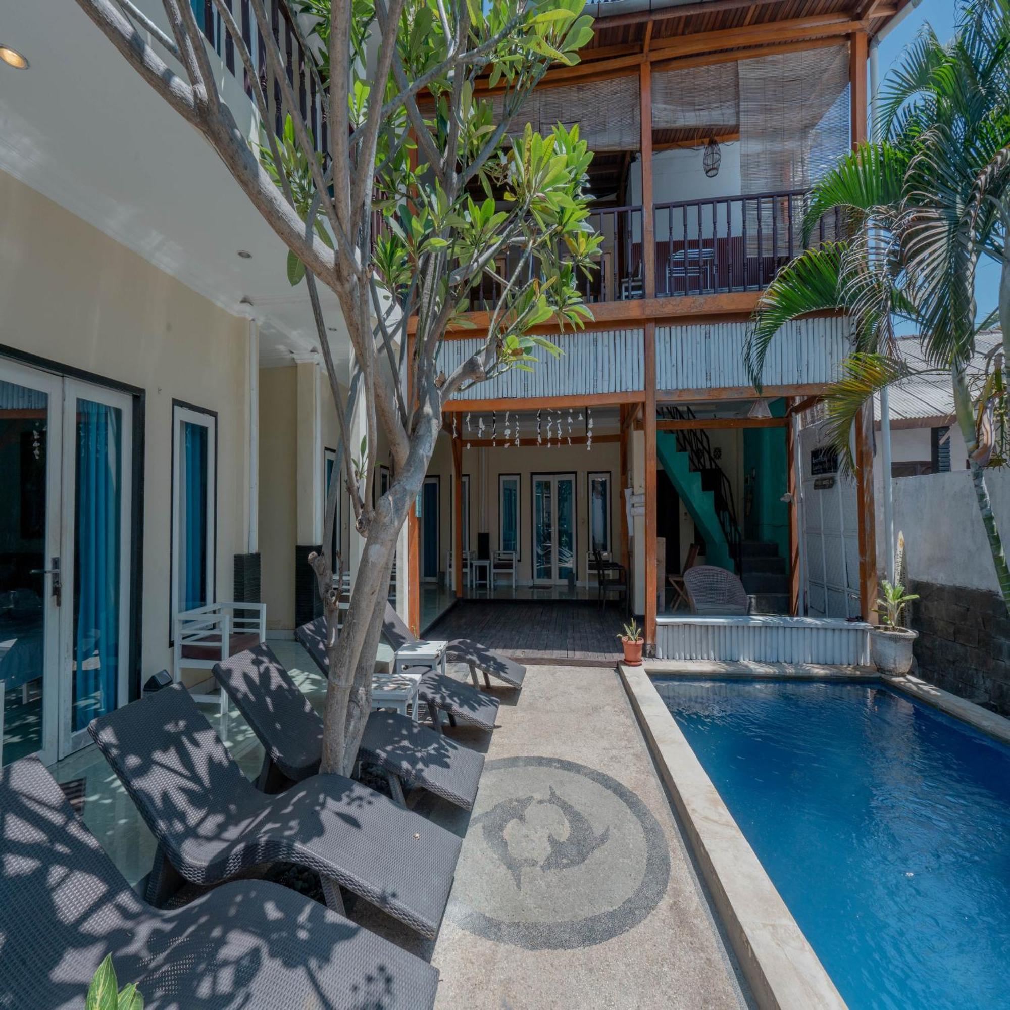 Gili White Bamboo Resort Gili Trawangan Exterior photo